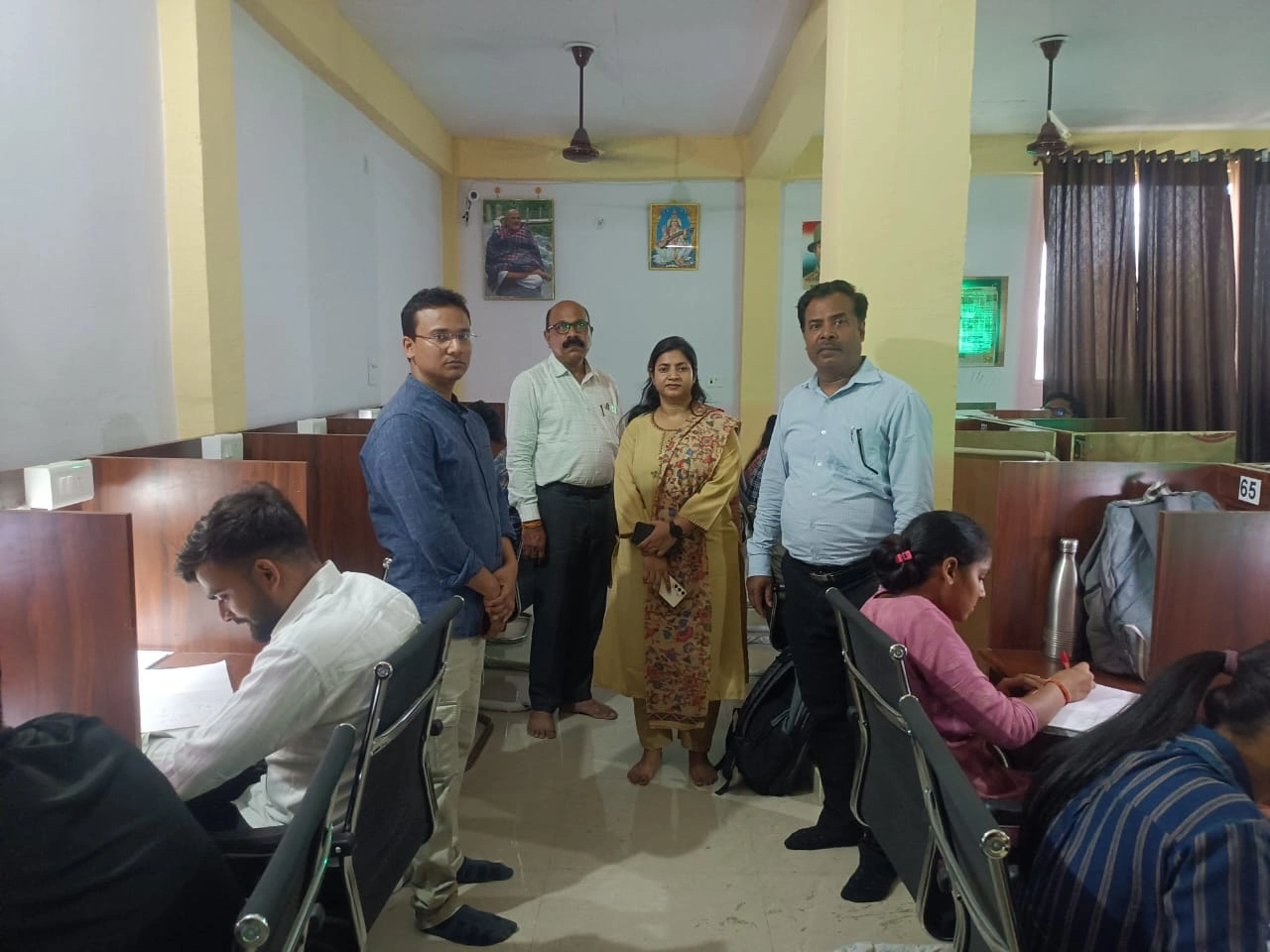 SDM Visit to Selection Library for Study Room Appreciation
